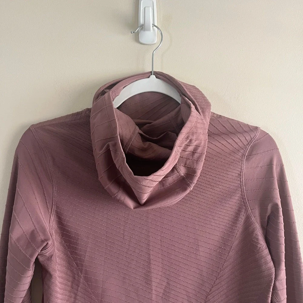 Nike Running Dri-Fit Cowl Neck Long Sleeve Top S Mauve Dusty Purple Textured